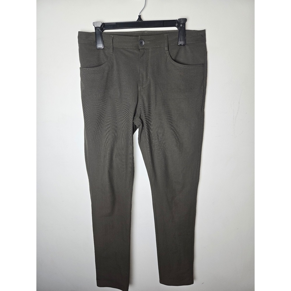 Vuori Men's Meta Pants Green 31 x 41 Like New